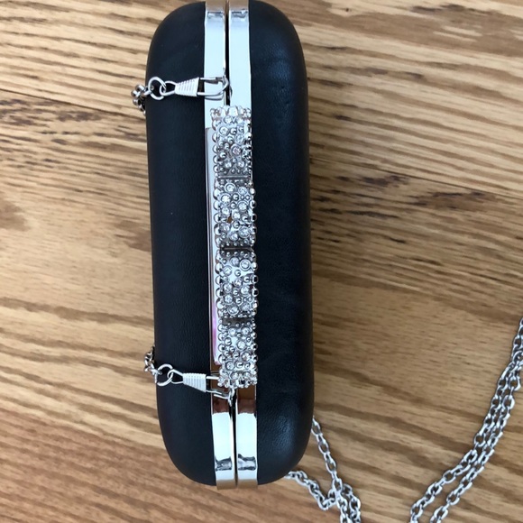 Black Clutch - Picture 2 of 3